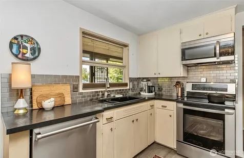1202 Pine Avenue Snohomish WA 98290