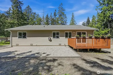 1025 Loganberry Lane Camano Island WA 98282