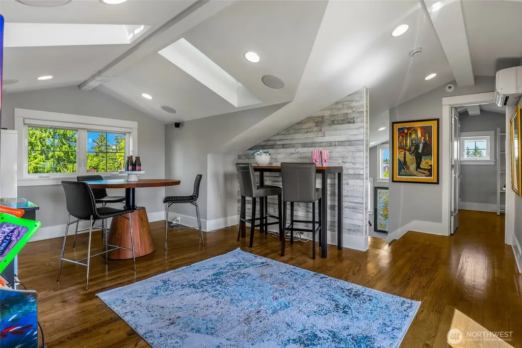 111 NE 63rd Street Seattle WA 98115
