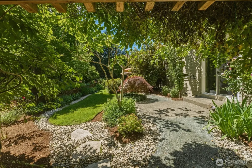 13424 NE 80th Street Redmond WA 98052