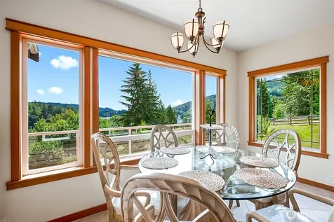 23738 Carlson Place Mount Vernon WA 98274