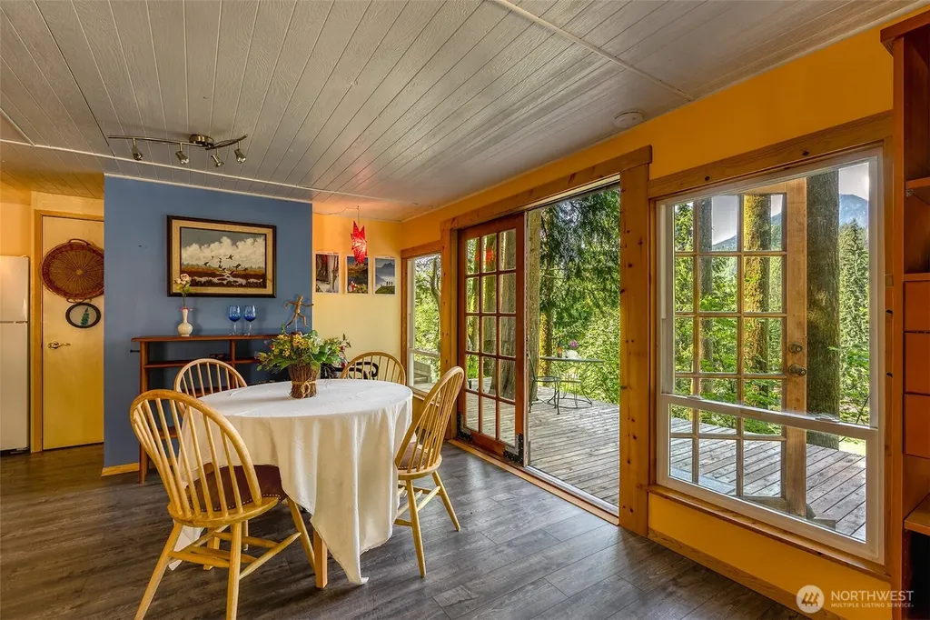 51911 S Riverside Road Gold Bar WA 98251