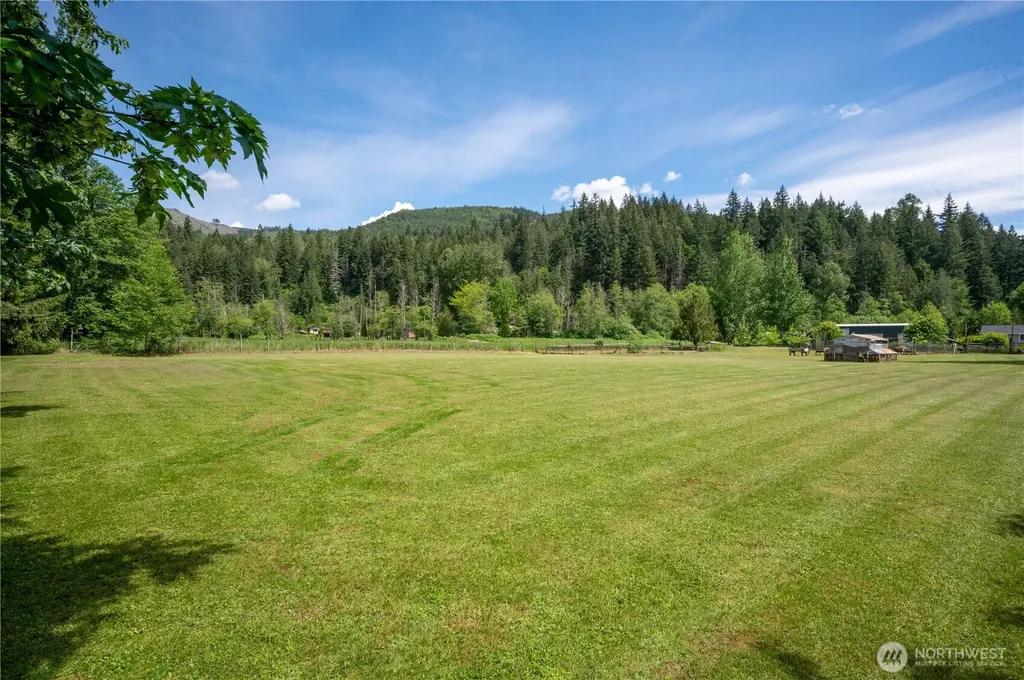 4750 Mt Baker Highway Deming WA 98244