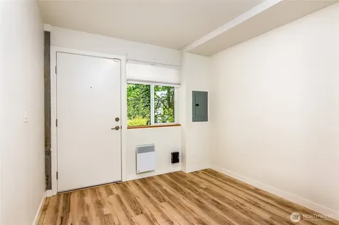 3855 21st Avenue SW Seattle WA 98106