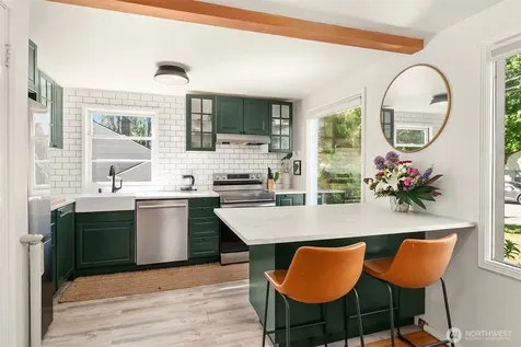 7439 S 116th Place Seattle WA 98178