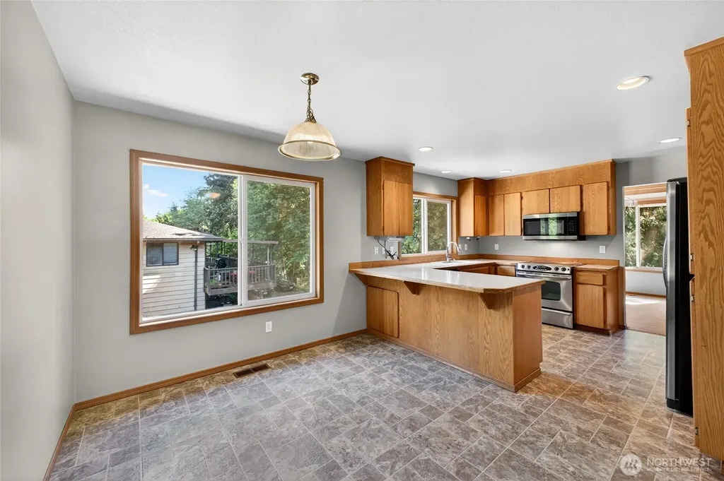 7011 47th Avenue E Tacoma WA 98443