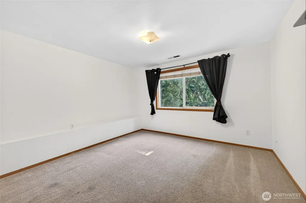 7011 47th Avenue E Tacoma WA 98443