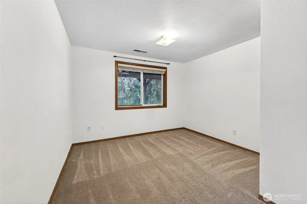 7011 47th Avenue E Tacoma WA 98443