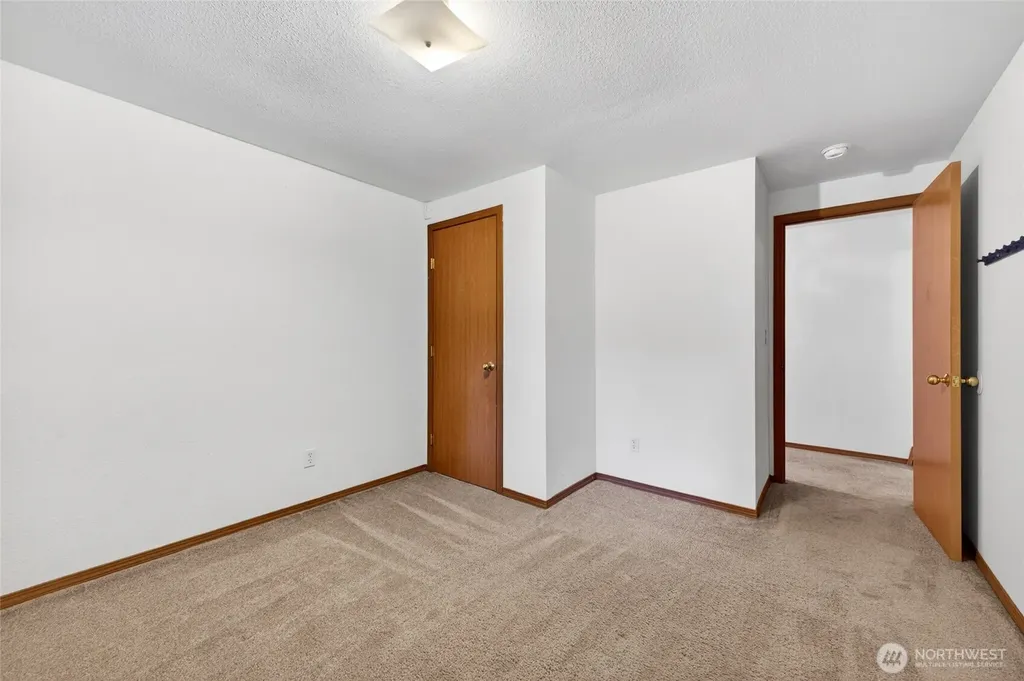 7011 47th Avenue E Tacoma WA 98443