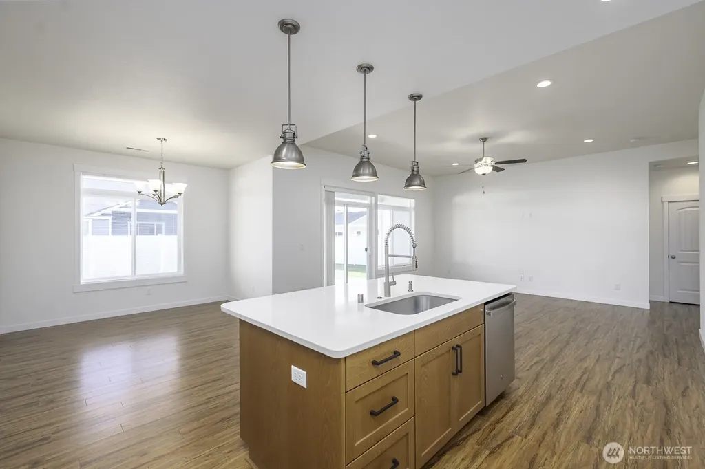 912 7th Avenue NE Ephrata WA 98823