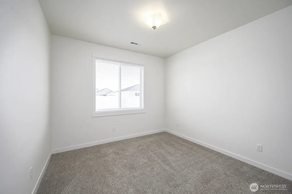 912 7th Avenue NE Ephrata WA 98823