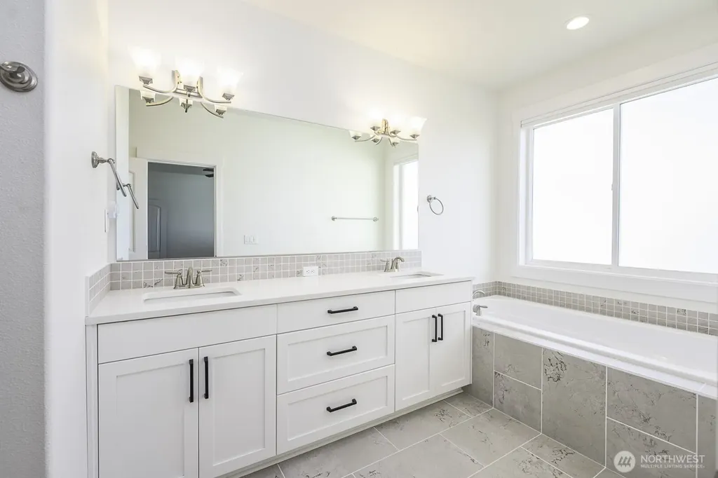 912 7th Avenue NE Ephrata WA 98823