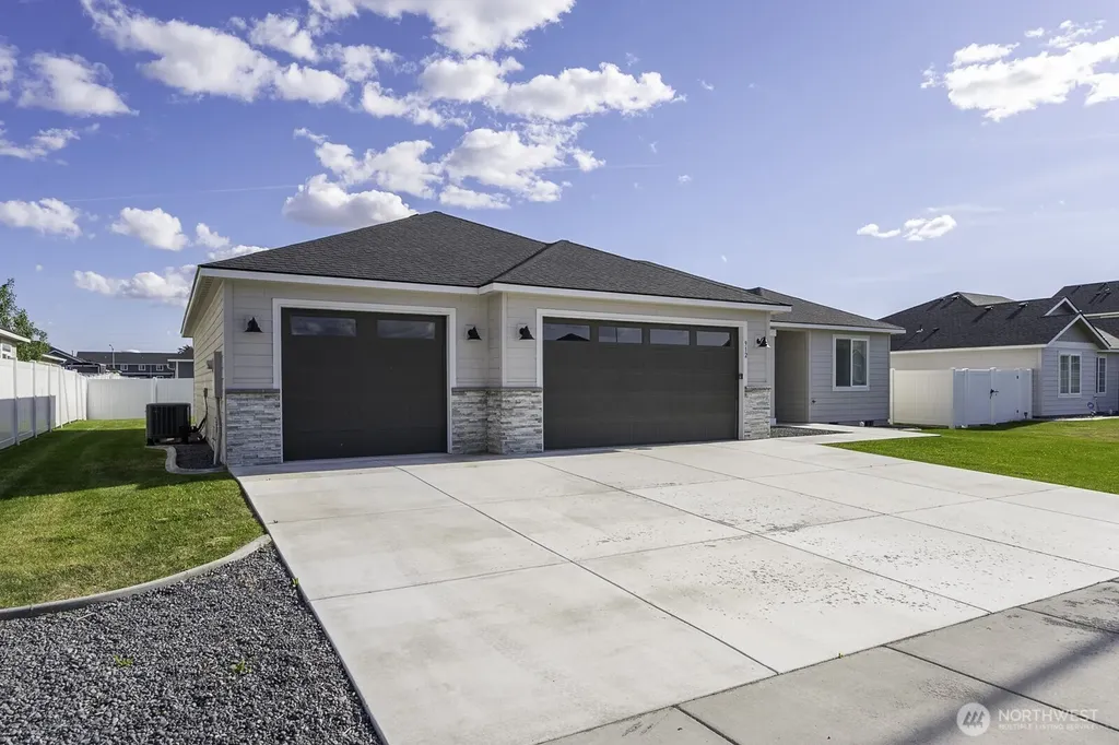 912 7th Avenue NE Ephrata WA 98823