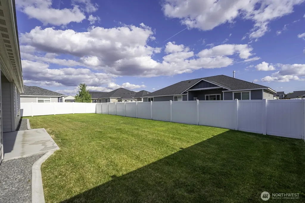912 7th Avenue NE Ephrata WA 98823