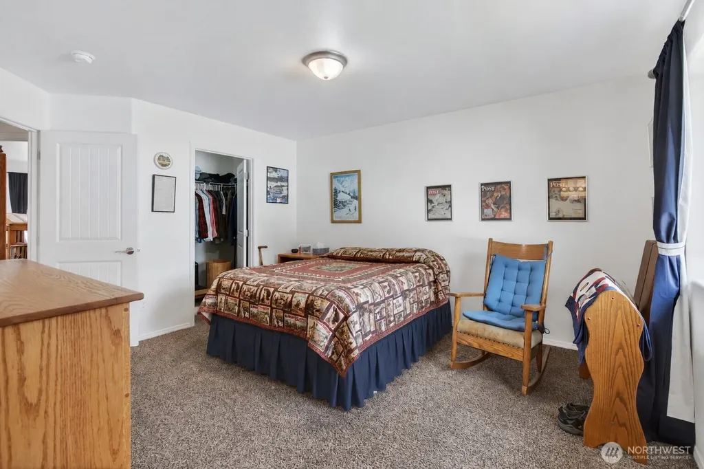 586 S James Avenue East Wenatchee WA 98802