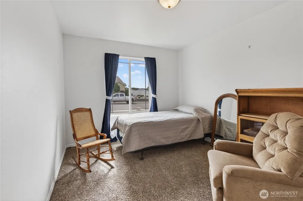 586 S James Avenue East Wenatchee WA 98802