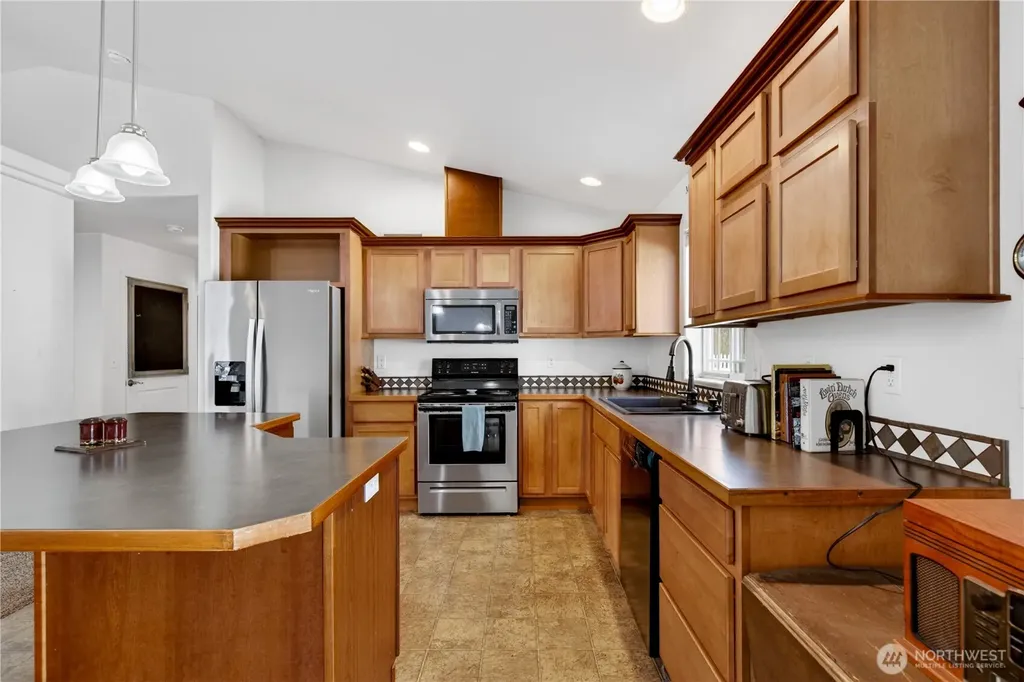 586 S James Avenue East Wenatchee WA 98802