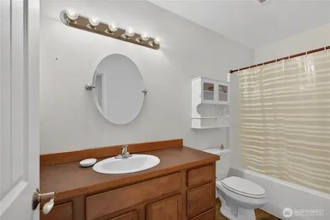 586 S James Avenue East Wenatchee WA 98802