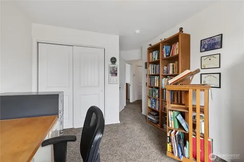 586 S James Avenue East Wenatchee WA 98802