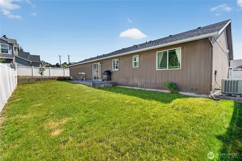 586 S James Avenue East Wenatchee WA 98802
