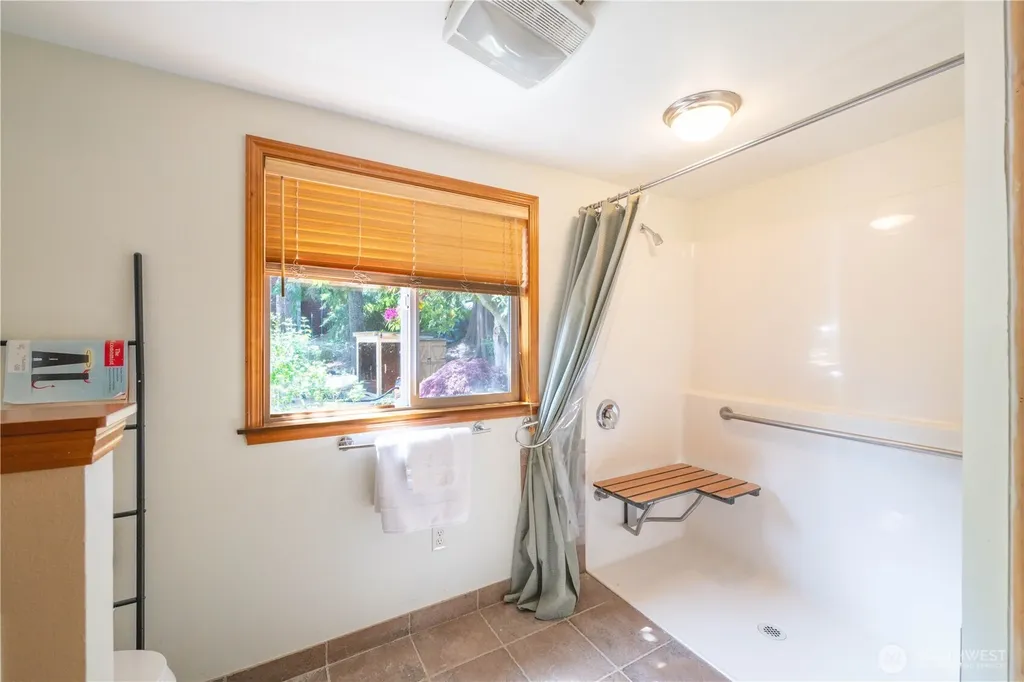 1109 S Davies Road Lake Stevens WA 98258