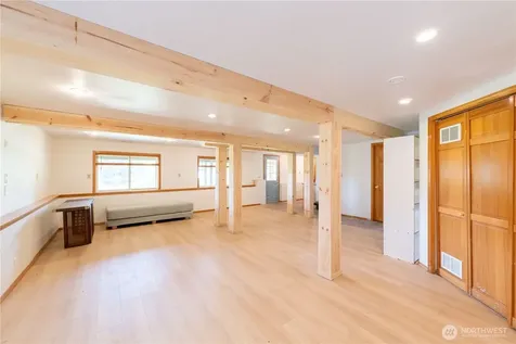 1109 S Davies Road Lake Stevens WA 98258