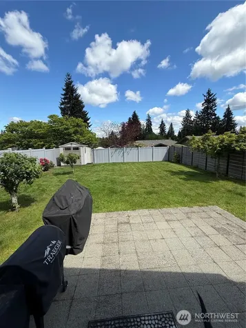 22615 W 44th Avenue Mountlake Terrace WA 98043