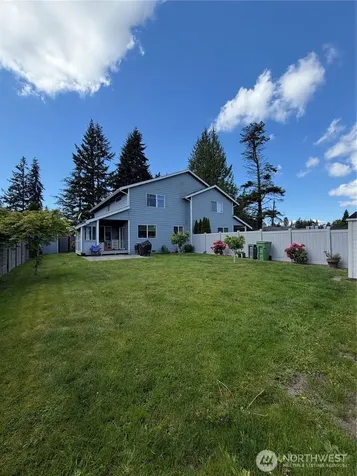 22615 W 44th Avenue Mountlake Terrace WA 98043