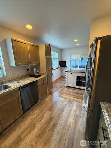 22615 W 44th Avenue Mountlake Terrace WA 98043