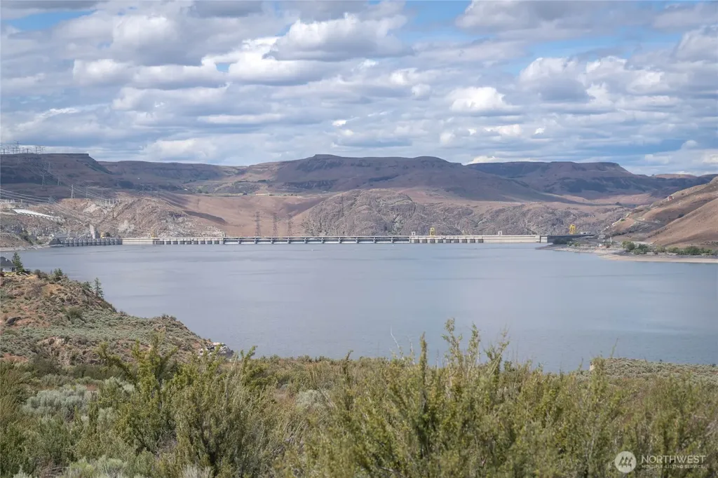 45850 Fdr Estates Drive N Grand Coulee WA 99133