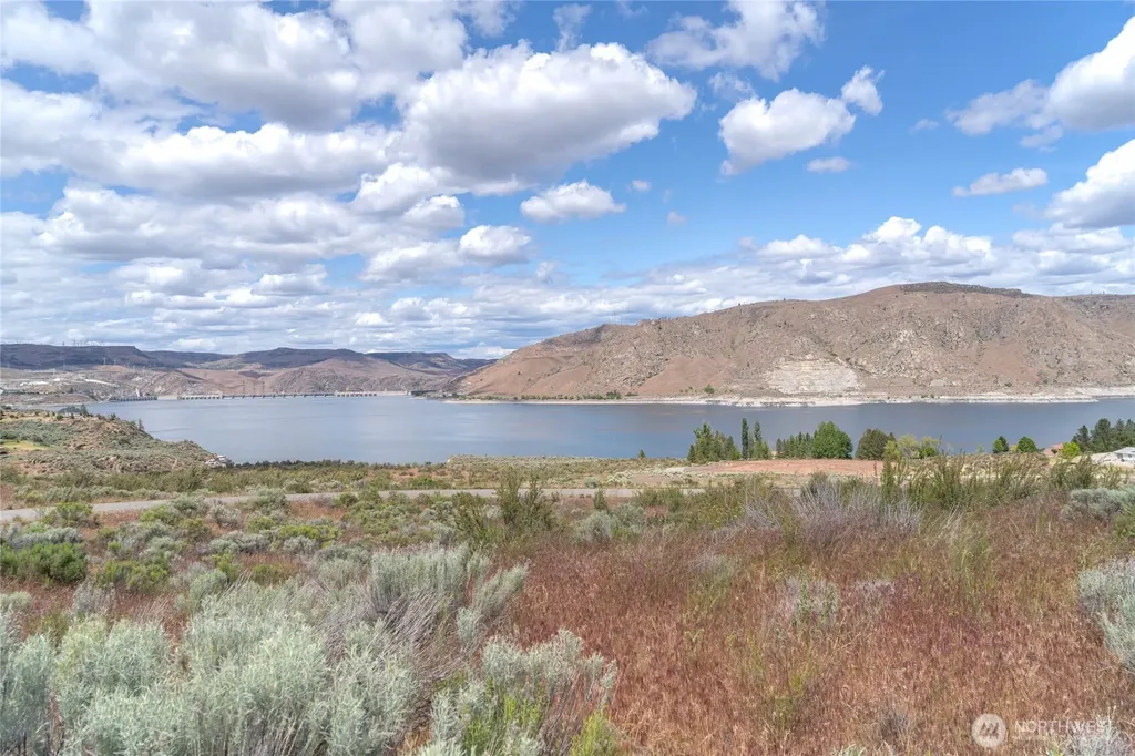 45850 Fdr Estates Drive N Grand Coulee WA 99133