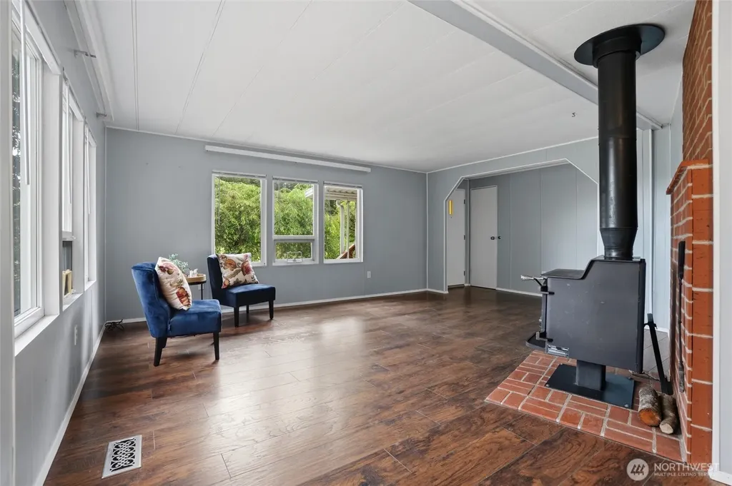 1110 NW Brite Star Lane Poulsbo WA 98370
