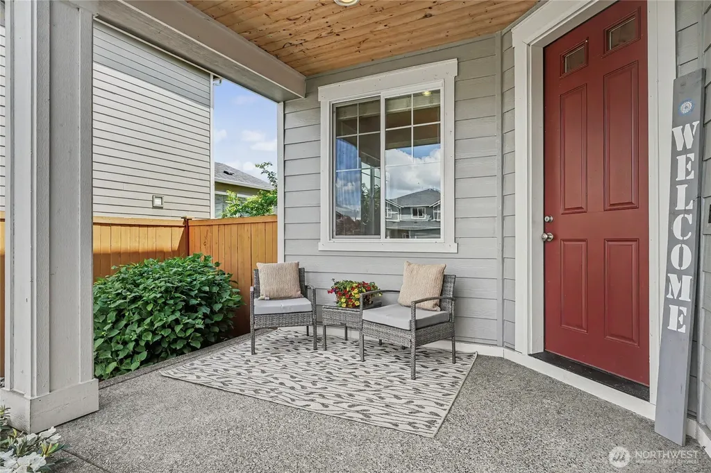 214 Fielding Street NE Orting WA 98360