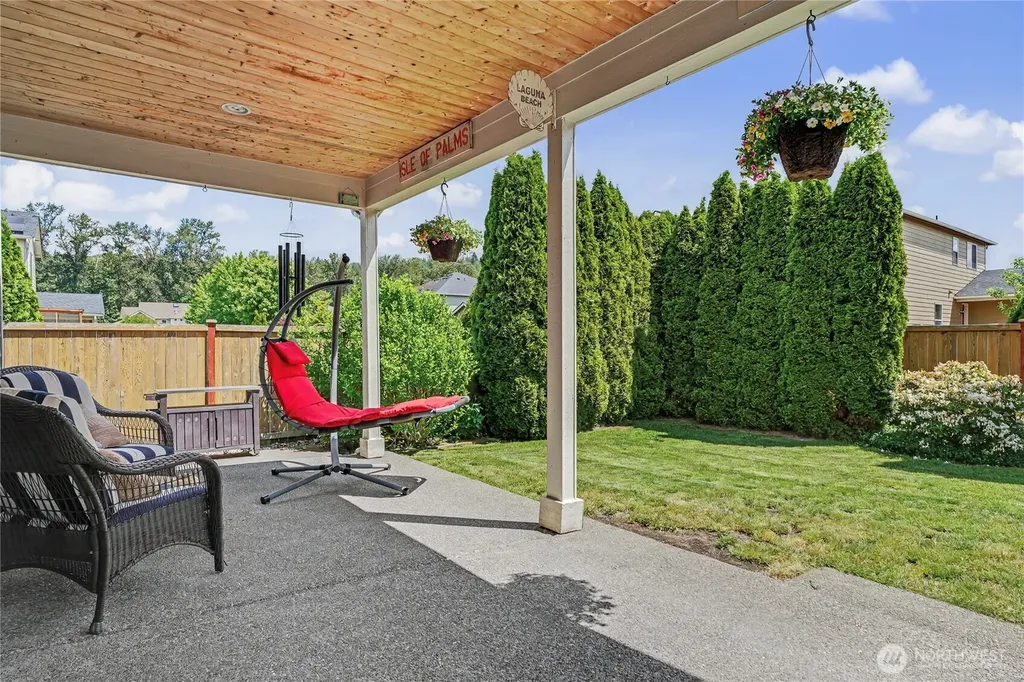 214 Fielding Street NE Orting WA 98360
