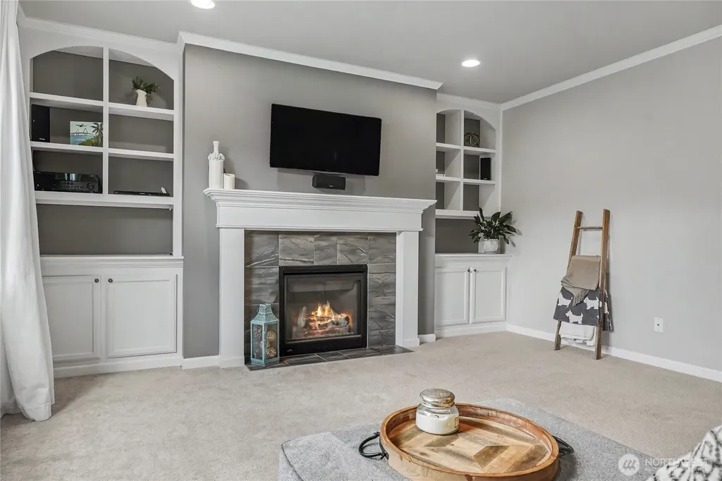 214 Fielding Street NE Orting WA 98360