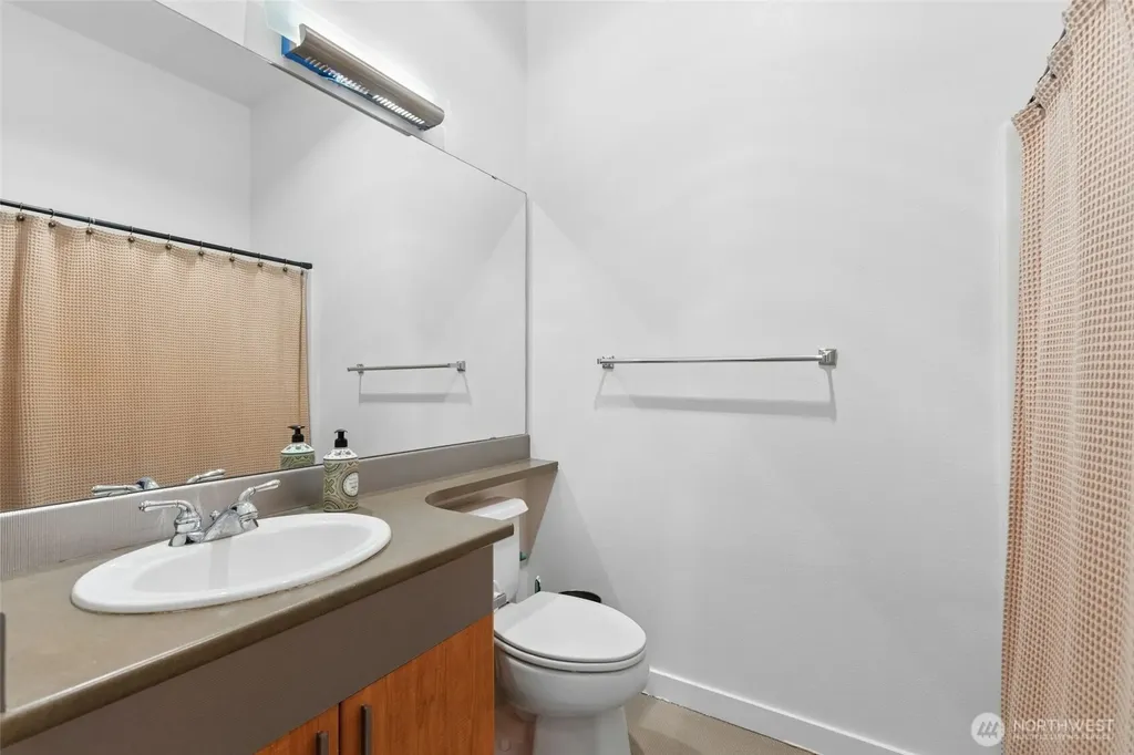 521 7th Avenue Kirkland WA 98033