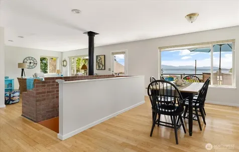 568 Dolphin Drive Freeland WA 98249