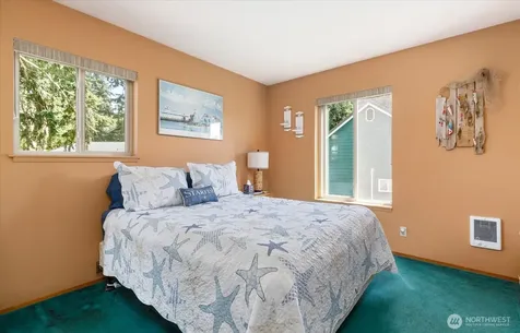 568 Dolphin Drive Freeland WA 98249