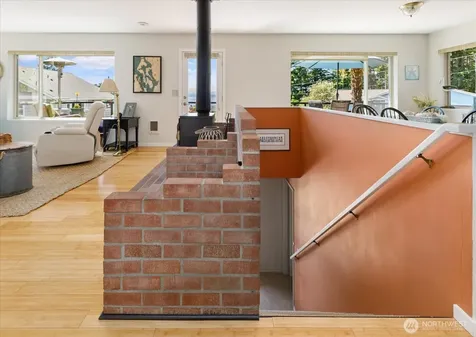 568 Dolphin Drive Freeland WA 98249