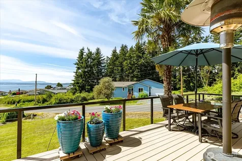 568 Dolphin Drive Freeland WA 98249