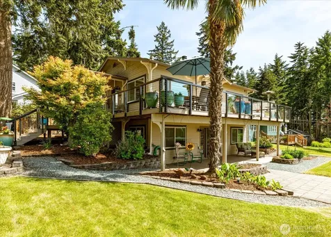 568 Dolphin Drive Freeland WA 98249