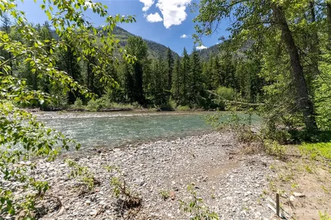 101 Cassel Way Mazama WA 98833