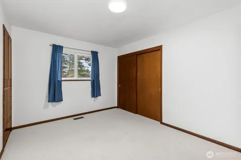 3512 104th Street E Tacoma WA 98446