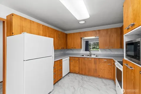 3512 104th Street E Tacoma WA 98446