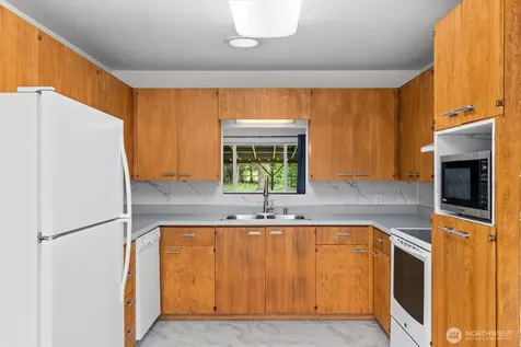 3512 104th Street E Tacoma WA 98446
