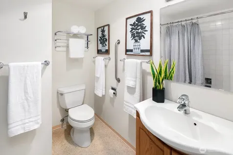 2100 3rd Avenue Seattle WA 98121