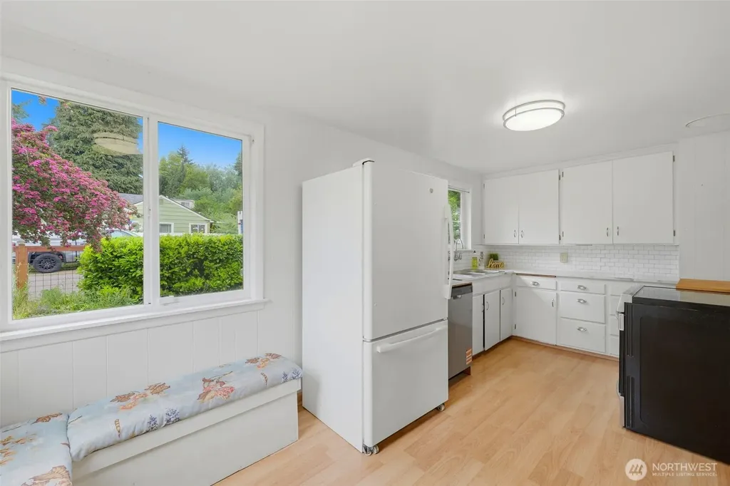 1132 Evans Avenue W Bremerton WA 98312