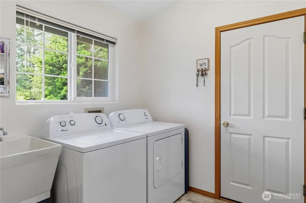 1607 Winlock Vader Road Winlock WA 98596