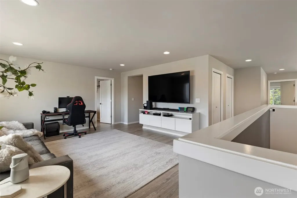 11574 Arrowhead Drive Gig Harbor WA 98332