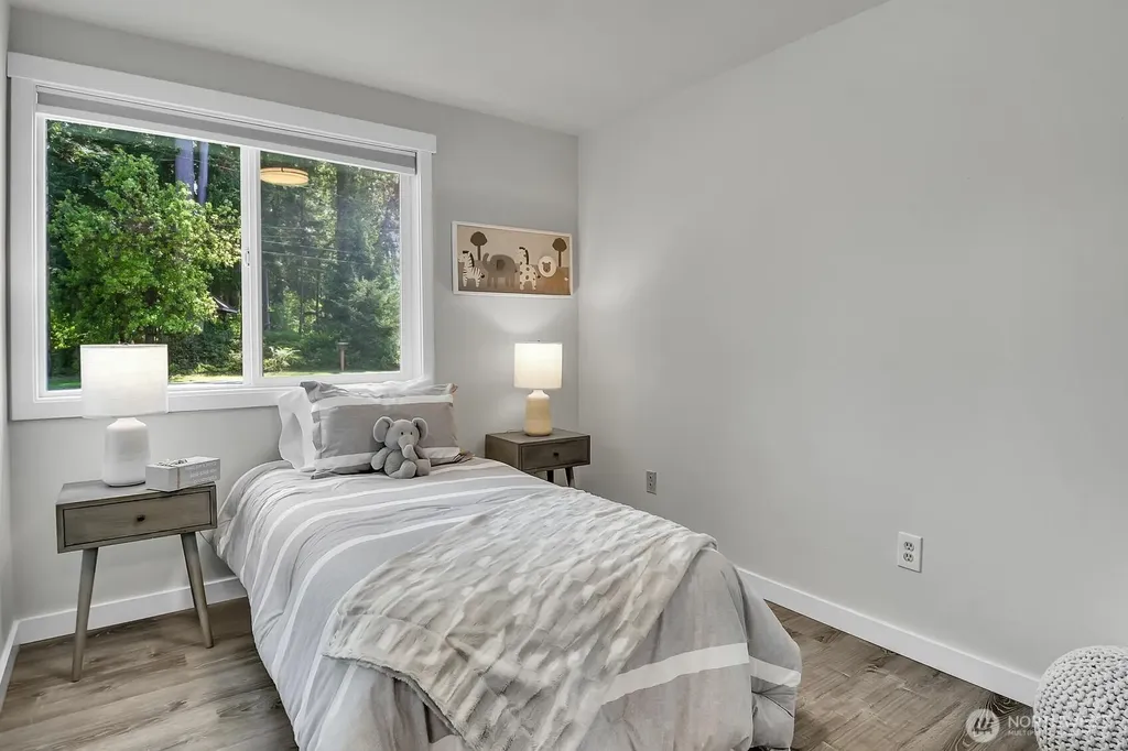 8305 214th Place SW Edmonds WA 98026